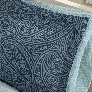 Intelligent Design Gemma Comforter Set Twin Size Bed in A Bag